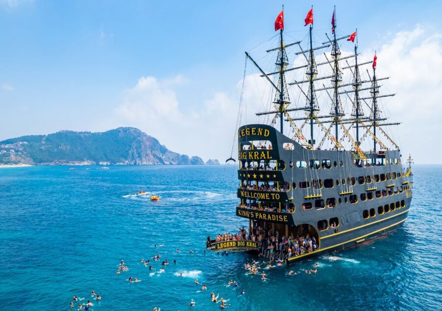 From City of Side and Alanya: Legends and Pirates Yacht Tour - Making the most of 90 minutes in Alanya Harbor