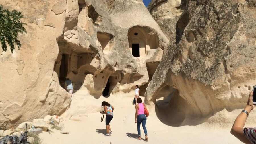 From Istanbul: 4-Day Istanbul, Cappadocia, Flight,Cave Hotel - Cappadocia’s cave hotel experience