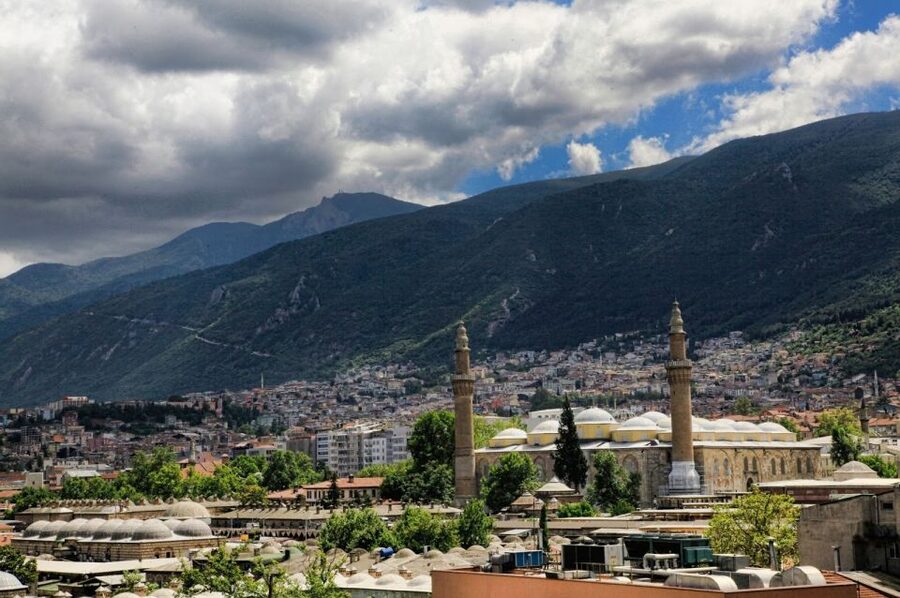 From Istanbul: Bursa and Mt. Uludağ Full-Day Tour - Yeşil Mosque and the Yeşil Tombs