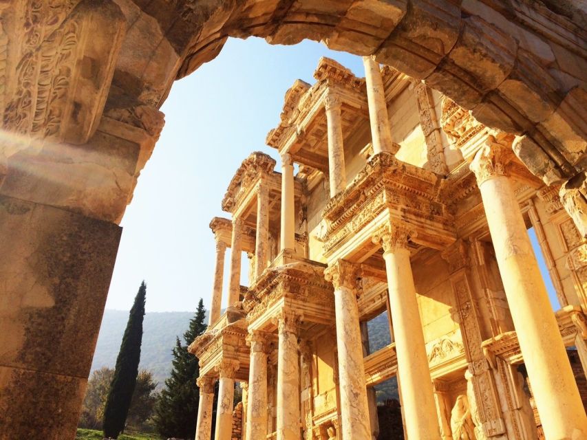 From Istanbul: Ephesus & Pamukkale 2-Day Trip with Flights - Day one: from Istanbul to Selcuk