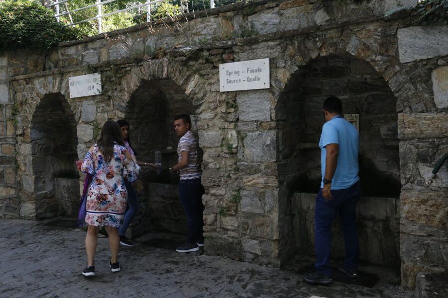 From Istanbul: Ephesus & Şirince Day Trip w/ Wine Tasting - Should you pay for the Terrace Houses?