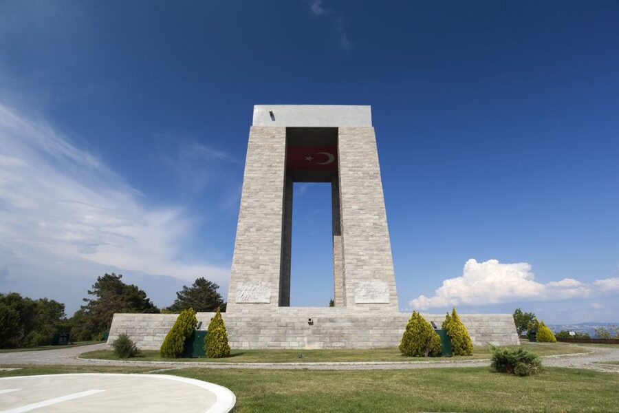 From Istanbul: Gallipoli and Anzac Full-Day Tour - The guide makes or breaks the battlefield circuit