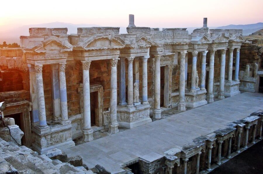 From Istanbul: Private Pamukkale and Hierapolis Day Tour - Hierapolis, where the spa became a city