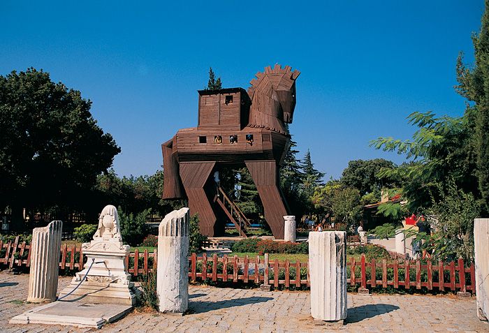 From Istanbul: Troy and Gallipoli 2-Day Trip - What the overnight hotel and dinner are really worth