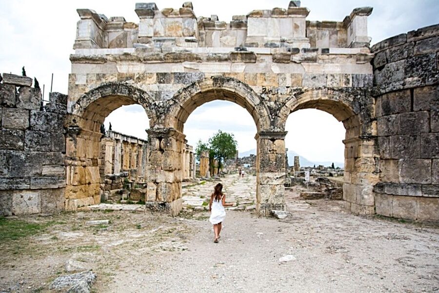 From Kusadasi and Selcuk: Pamukkale and Hiearapolis Tour - Who will enjoy this day trip most