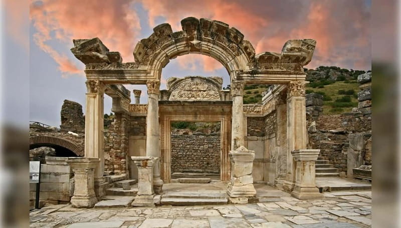 From Kusadasi: Ephesus Highlights Tour for Cruise Customers - The guides are the heart of the day