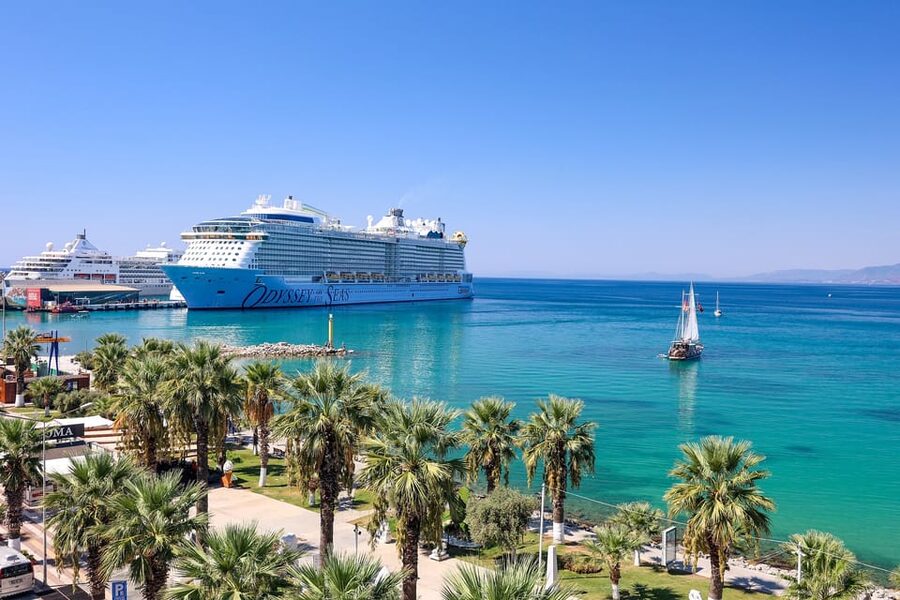 From Kusadasi: Ephesus Private Tour for Cruise Passengers - Why the Private Vehicle Makes a Difference