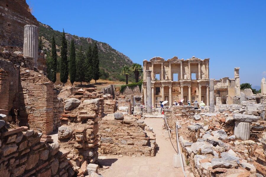 From Kusadasi Port: Ephesus Full-Day Private Trip - The Terrace Houses and everyday Roman life