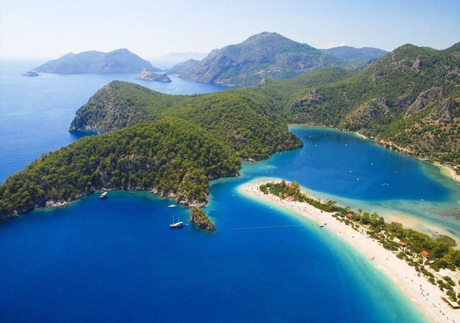 From Marmaris: Fethiye Blue Lagoon Day-Trip with Lunch - Guides, timing, and the group experience