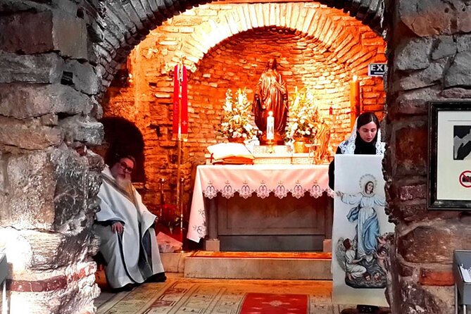 Full-Day Guided Ephesus Tour From Marmaris with Transfers and Lunch - Selcuk lunch and a short break from the ruins