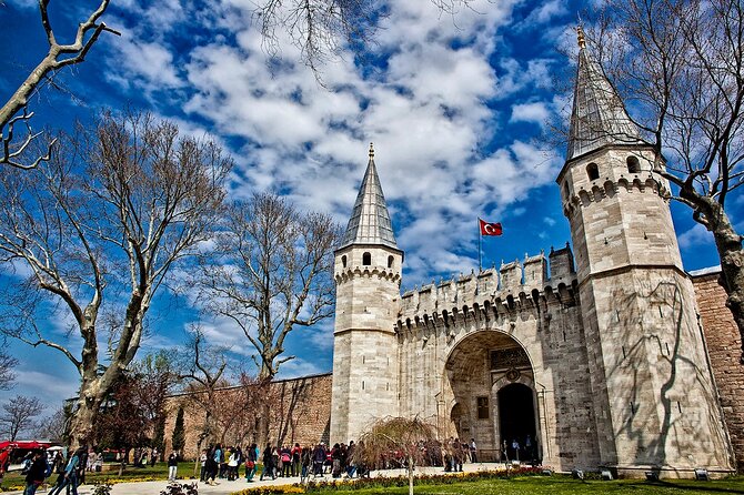 Full Day Historical Walking Tour of Istanbul Old City from Hagia Sophia - Why Sultanahmet works so well for a first day