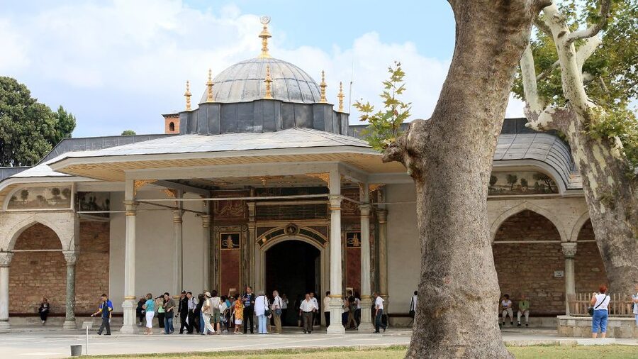 Full Day Istanbul 1, 2 or 3-Day Private City Guided Tour - What the guides add to the day