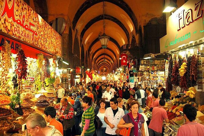Full Day Istanbul Old City Tour With Expert Local Guide - Lunch at a traditional Turkish restaurant