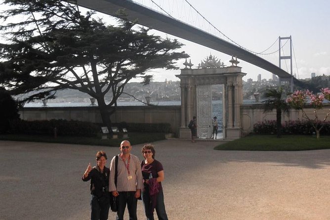 Full-Day Istanbul Tour with Bosphorus Sightseeing Cruise - The Bosphorus cruise puts Istanbul in perspective