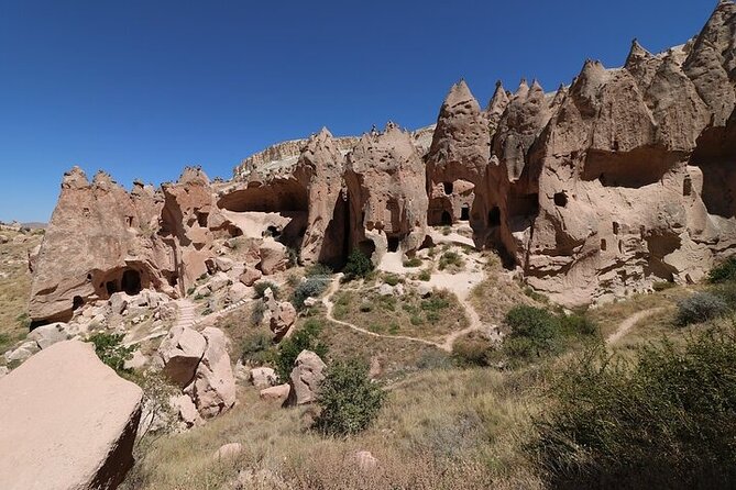 Full day Red Tour in Cappadocia with Lunch - Uchisar and the view beneath the castle