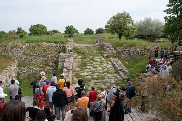 Full-Day Troy Tour From Istanbul - The road south and the Dardanelles crossing