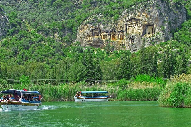 Full Day Turtle Beach Tour With Lake and Mud Baths From Marmaris - Cold mud and warm showers at Dalyan