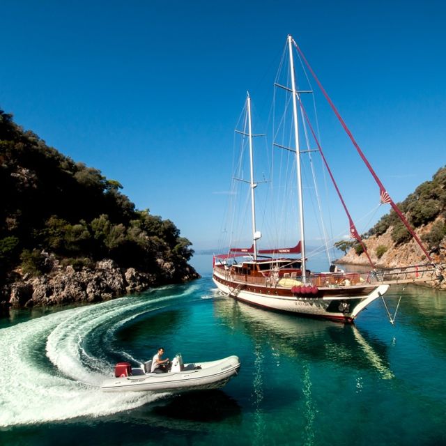 Gocek: 12 Islands Boat Trip - Yassıca Island: the first chance to swim