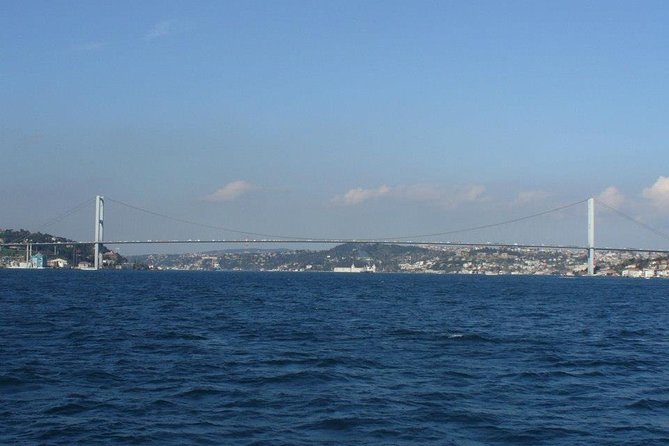 Golden Horn and Bosphorus Boat Tour in Istanbul - The 30-minute Golden Horn loop