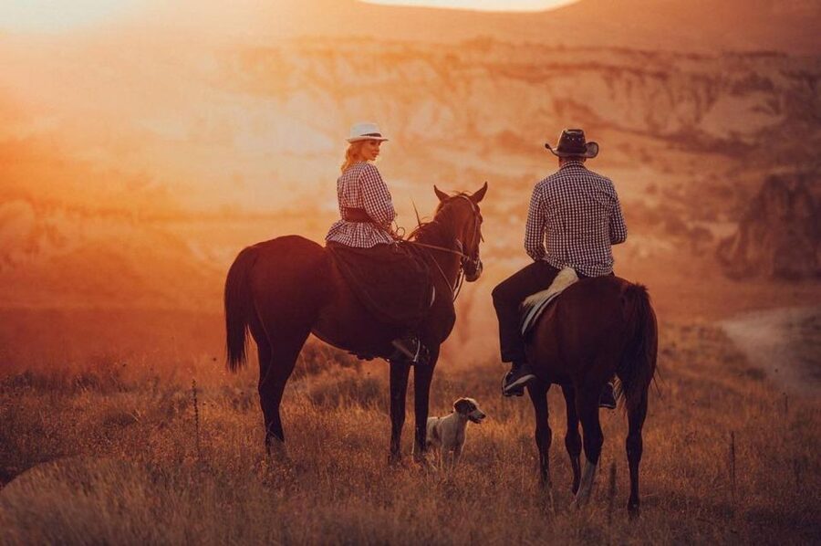 Goreme: Cappadocia Horse Riding Tour with Transfers - Rose Valley gives you the classic Cappadocia view