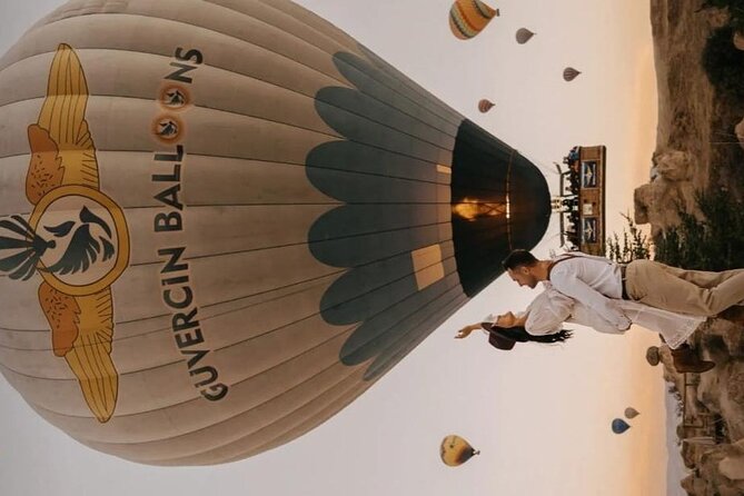 Goreme/Cappadocia Sunrise Hot Air Balloon Flight with Pickup - Coffee, pastries, and the postflight toast
