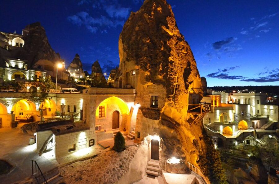 Göreme: Full-Day Customized Cappadocia Compact Itinerary - Pigeon Valley for a quick change of pace