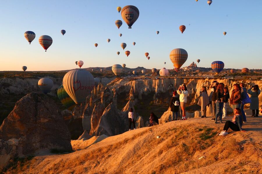 Goreme: Sunrise Hot Air Balloon Flight over Cappadocia - Why the central launch point matters