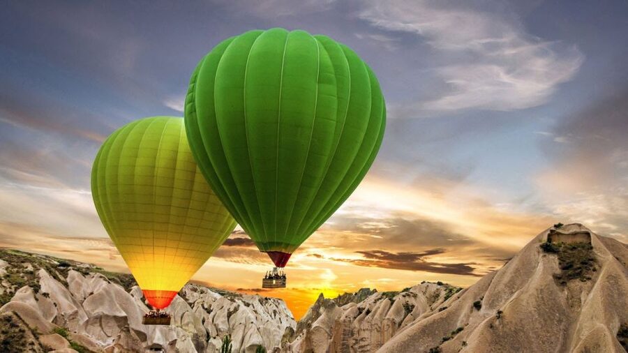 Goreme: Sunrise Hot Air Balloon Flight over Cappadocia - Sharing the basket with 20 to 28 people