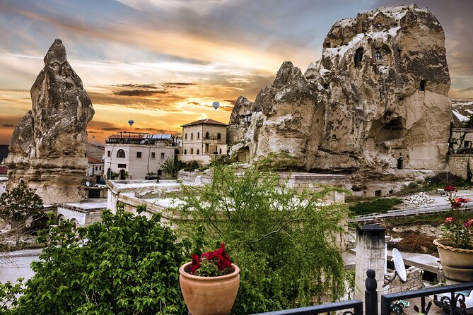 Great Deal : 2 Full-day Cappadocia Tours from Hotels and Airports - Day one: Byzantine art, castles, pottery, and red rock