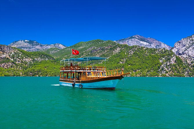 Green Canyon Boat Trip with Lunch and Unlimited Drinks - Lunch at Green Lake