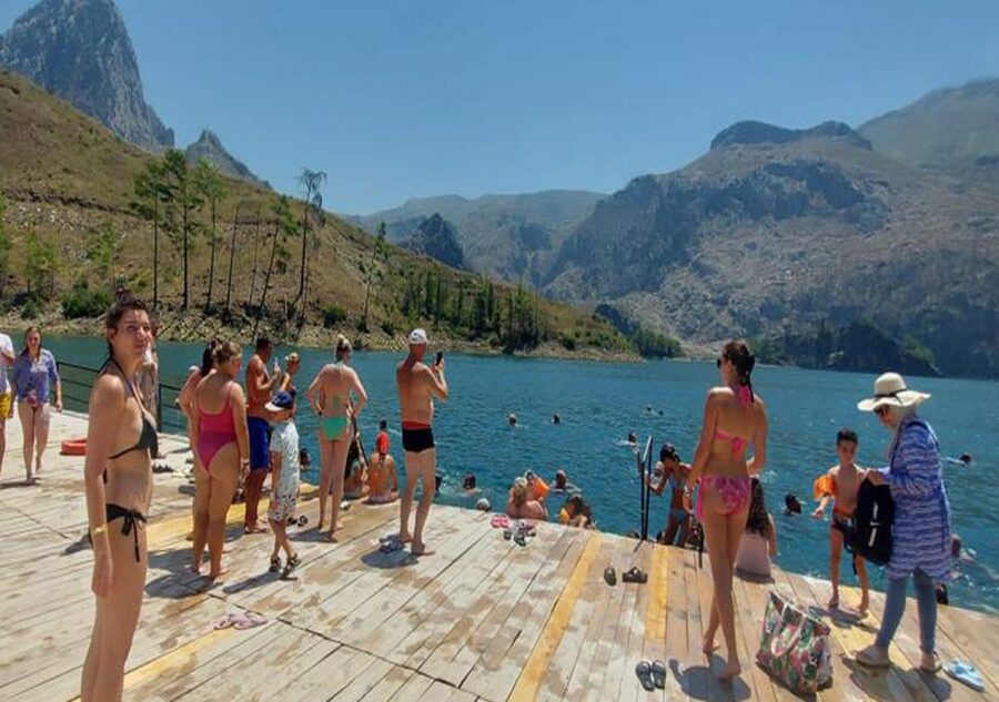 Green Canyon: Boot Tour with Lunch, Soft Drinks, & Transfer - Five hours of cruising, fishing, and open water