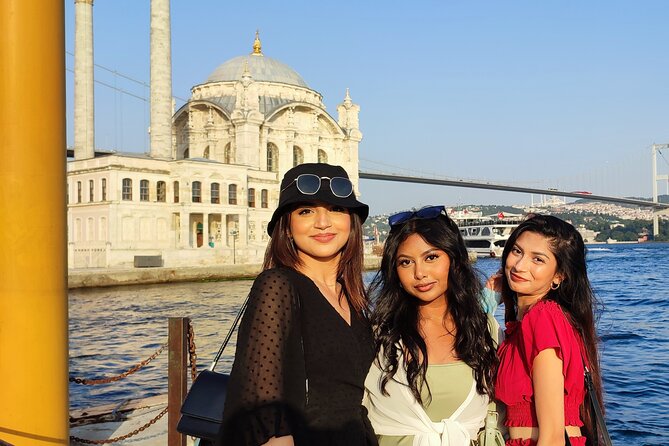 Guided Bosphorus Afternoon Cruise on Luxury Yacht - Rumelihisarı and the medieval crossing point