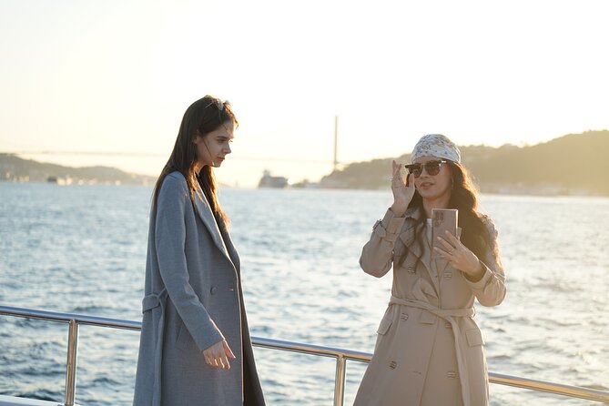 Guided Bosphorus Afternoon Cruise on Yacht - The Asian shore and Beylerbeyi Palace