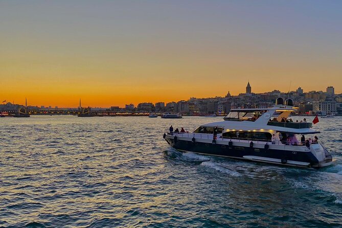Guided Bosphorus Sunset Cruise on Luxurious Yacht - Small Group Cruise - Beylerbeyi Palace and the Asian shore