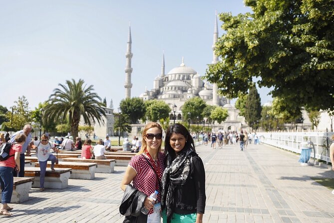 Guided Private Sightseeing Tour of Istanbul - Grand Bazaar, shopping with a side of theater