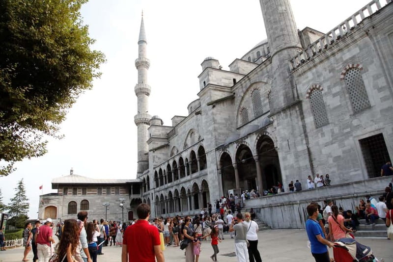 Hagia Sophia & Blue Mosque Half-day Guided, Small Group Tour - Grand Bazaar: a guided introduction, then free time