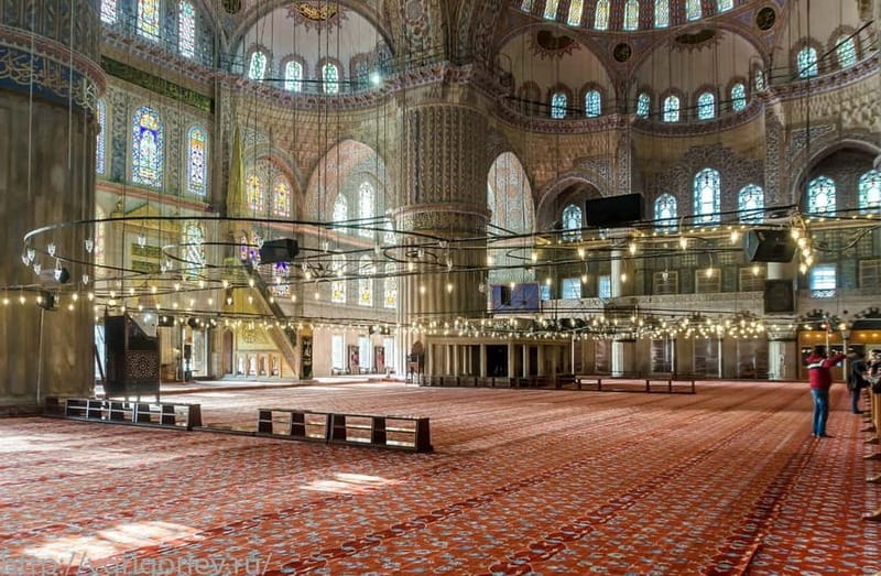 Hagia Sophia, Bosphorus cruise Blue Mosque, Small Group tour - Visiting Eyüp Sultan Mosque and Abu Ayyub al-Ansari’s tomb