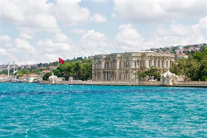 Hagia Sophia, Bosphorus cruise Blue Mosque, Small Group tour - Reading the Hippodrome’s surviving monuments