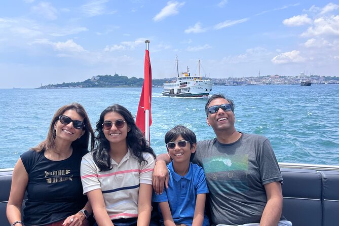 Half Day Bosphorus Cruise with Stopover on Asian Side - Starting near Dolmabahçe Mosque
