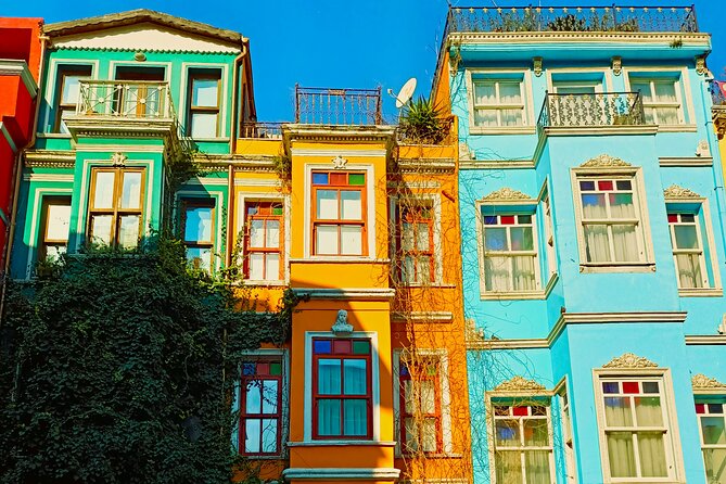 Half day Fener-Balat Walking Tour in Turkiye - Looking up at the Greek Orthodox High School