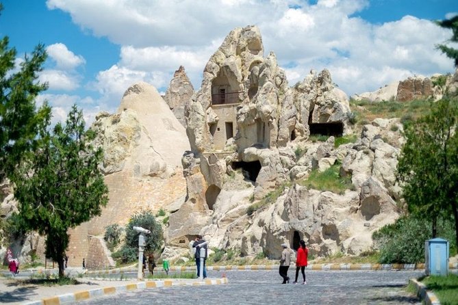 Highlights of Cappadocia from Istanbul - Ortahisar Castle and the cave-town views