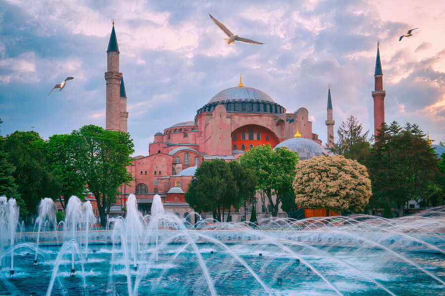 Istanbul: 1 or 2-Day Private Guided Tour with Hotel Transfer - The Spice Bazaar and the Bosphorus on day two