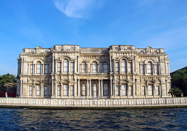 Istanbul: 2 Continents of Bosphorus ( Boat & Lunch ) - The day at a glance