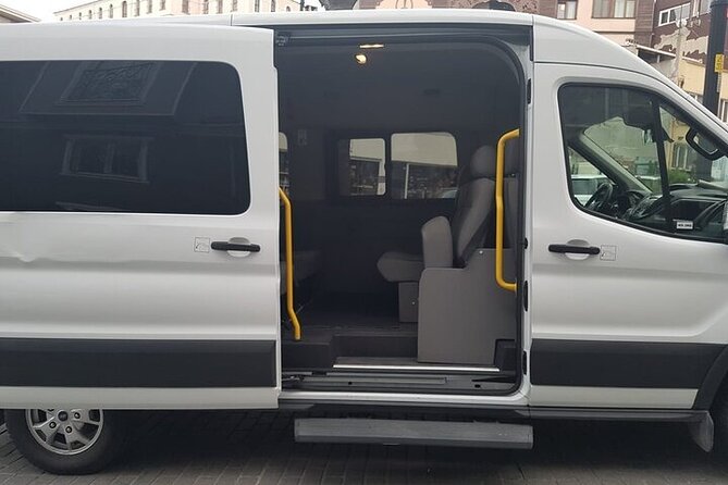 Istanbul Airport Private VIP Transfers Hotels and Cruise Port - Service on difficult nights
