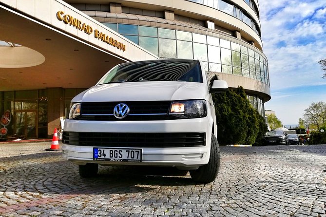 Istanbul Airport Transfer - Finding the driver at Exit 9 or Gate 13