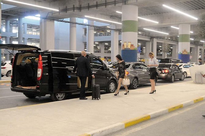 Istanbul Airport Transfer - One Way - Why a private ride can be worth $43.37