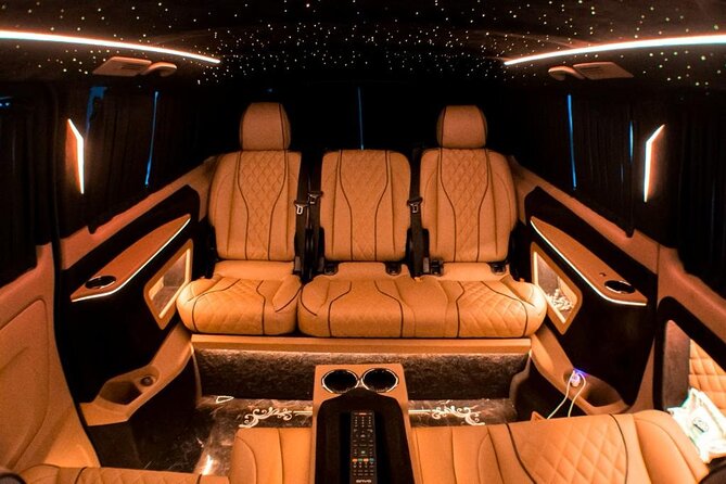 Istanbul Airport Transfer Service with Private Minivan - Finding your driver at IST or SAW