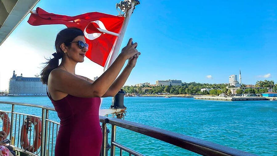 Istanbul: Asian Side Walking Tour with Ferry Ride - Crossing the Bosphorus by public ferry
