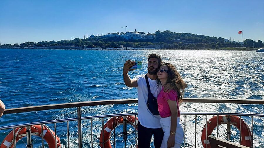 Istanbul: Asian Side Walking Tour with Ferry Ride - Sunset views from the Asian shore