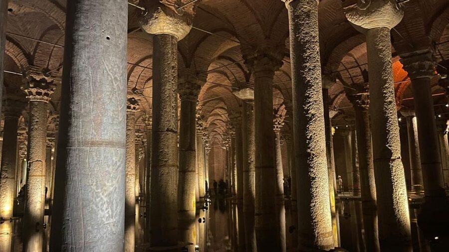 Istanbul: Basilica Cistern Fast-Track Entry and Audio Guide - The Medusa heads and the best photo stop